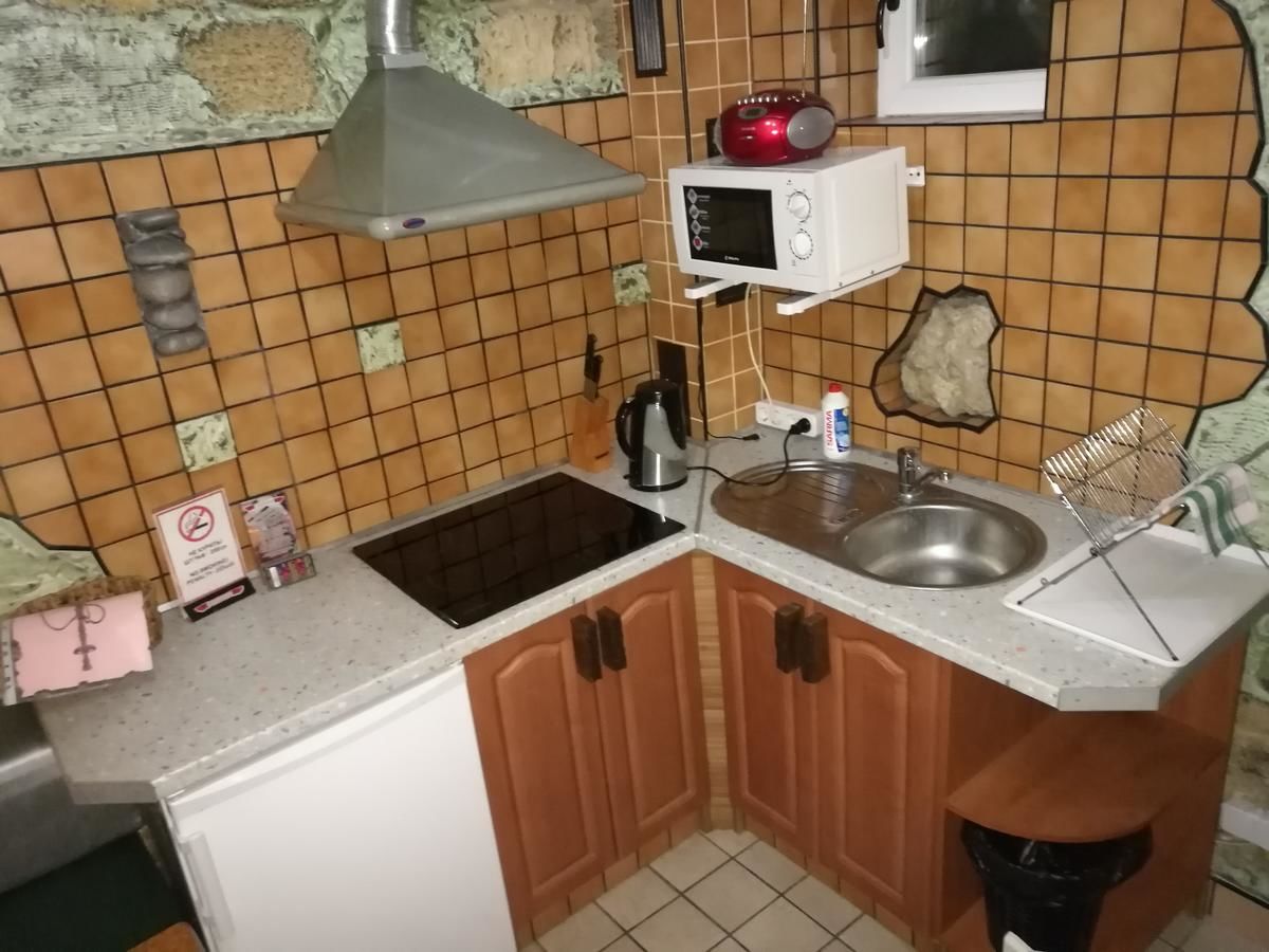 Отель HOROSHO Guest Villa ХОРОШО Мариуполь